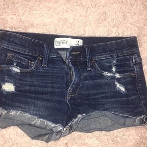 size 2 abercrombie and fitch shorts